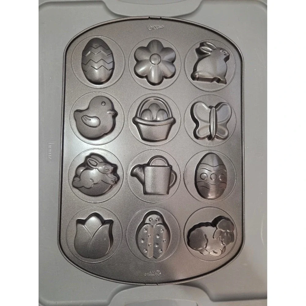 Wilton Easter Non-Stick Cookie Baking Pan Tray Mold Bunny Eggs Basket Tulip Lamb